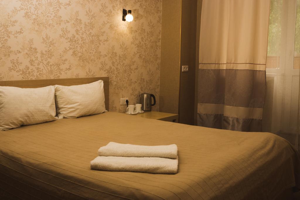 Flats Kruzhka-Podushka On Krisanova Street Hotel Perm Room photo