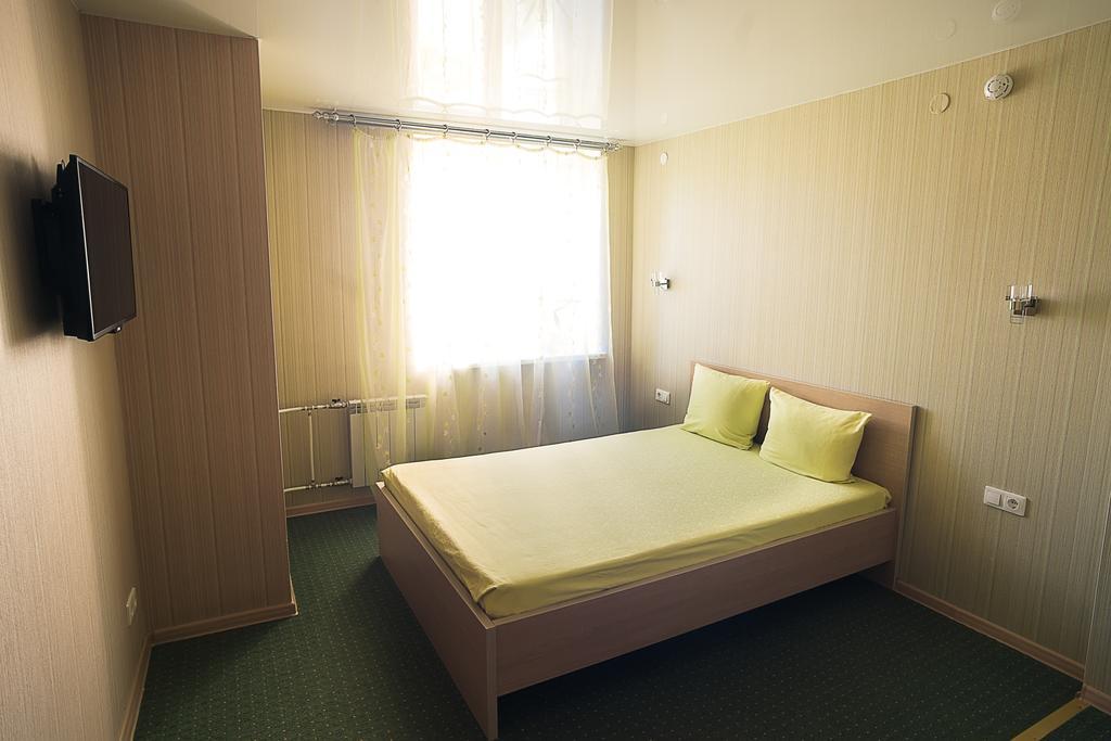 Flats Kruzhka-Podushka On Krisanova Street Hotel Perm Room photo